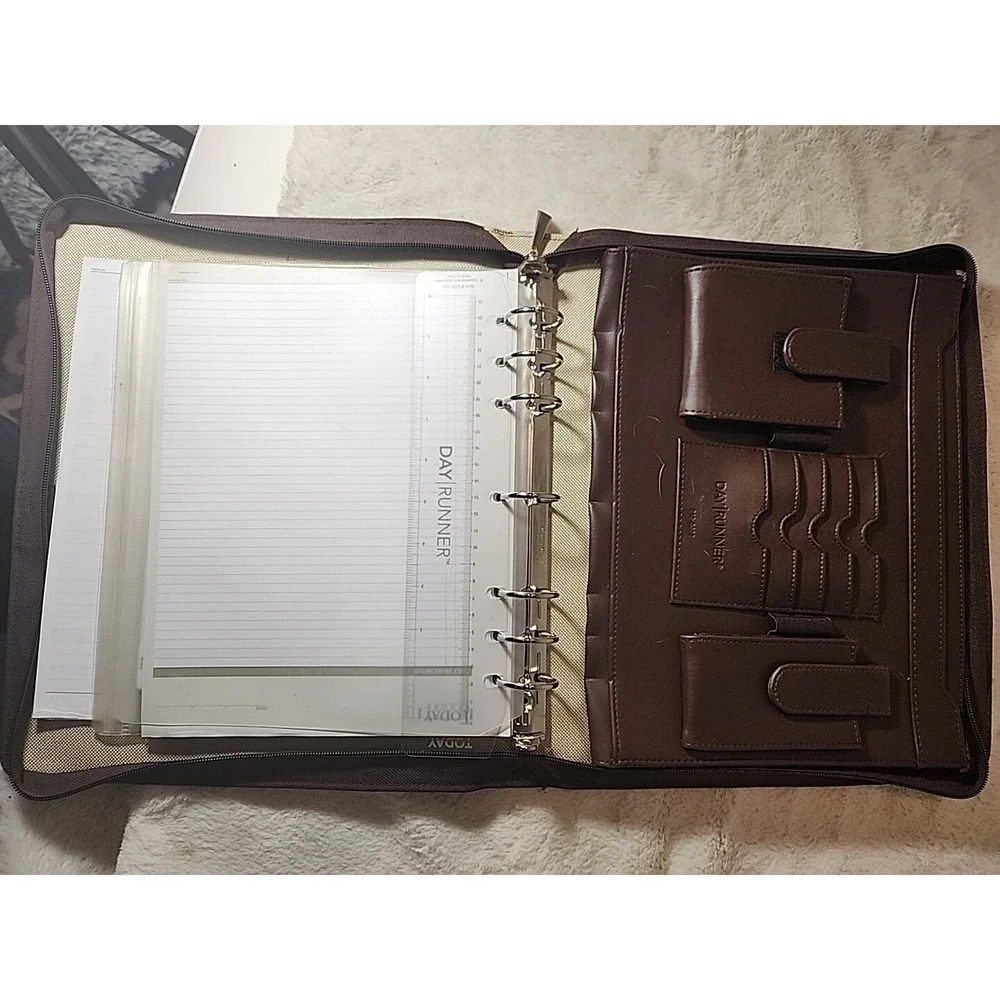 Vintage Day Runner Professional Portfolio Briefcase Organizer 7-Ring Binder